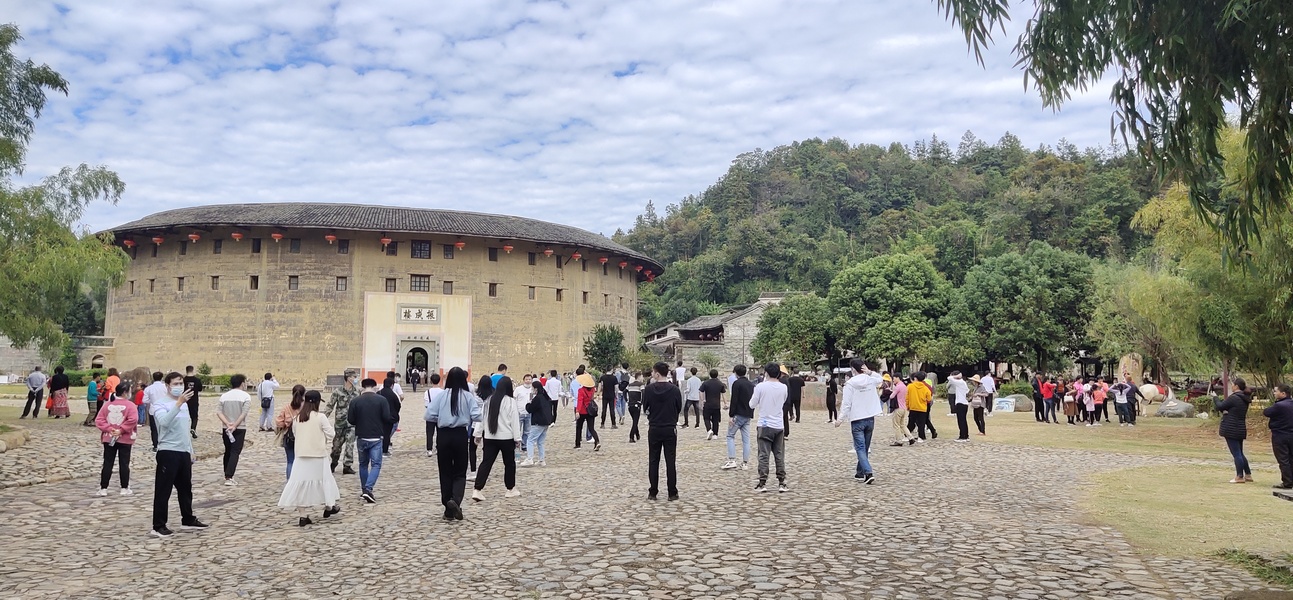 福建土楼：要保下来更要活起来(图3)